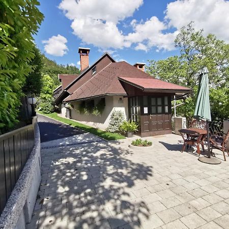 Apartmaji Mak Jesenice Luaran gambar