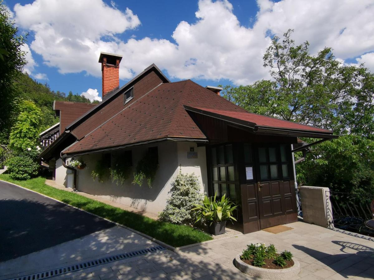 Apartmaji Mak Jesenice Luaran gambar