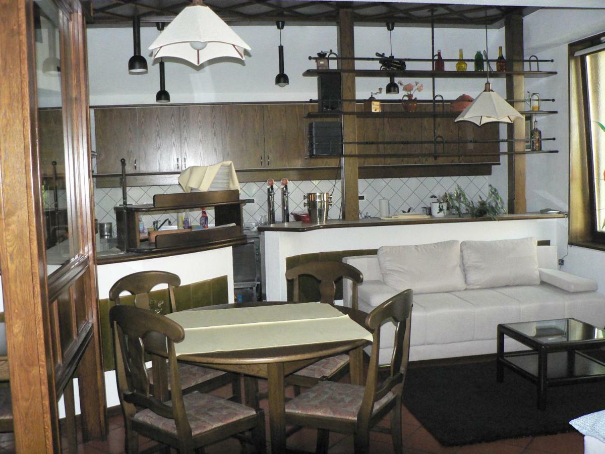 Apartmaji Mak Jesenice Luaran gambar