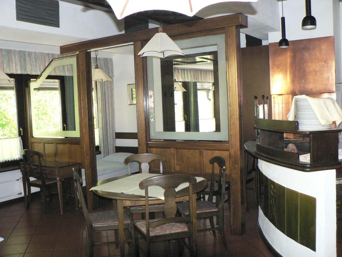 Apartmaji Mak Jesenice Luaran gambar